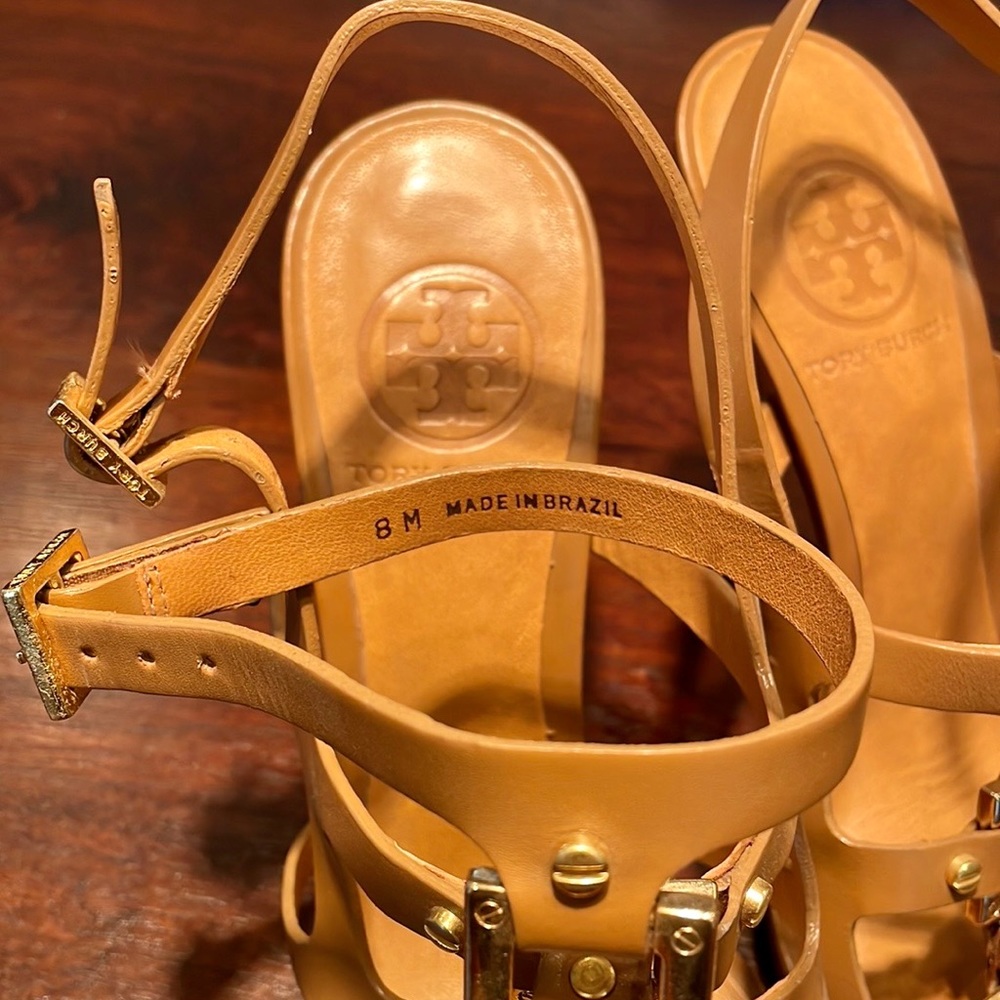 ⛔️ TORY BURCH camel cage pumps with gold accents - Picture 3 of 9